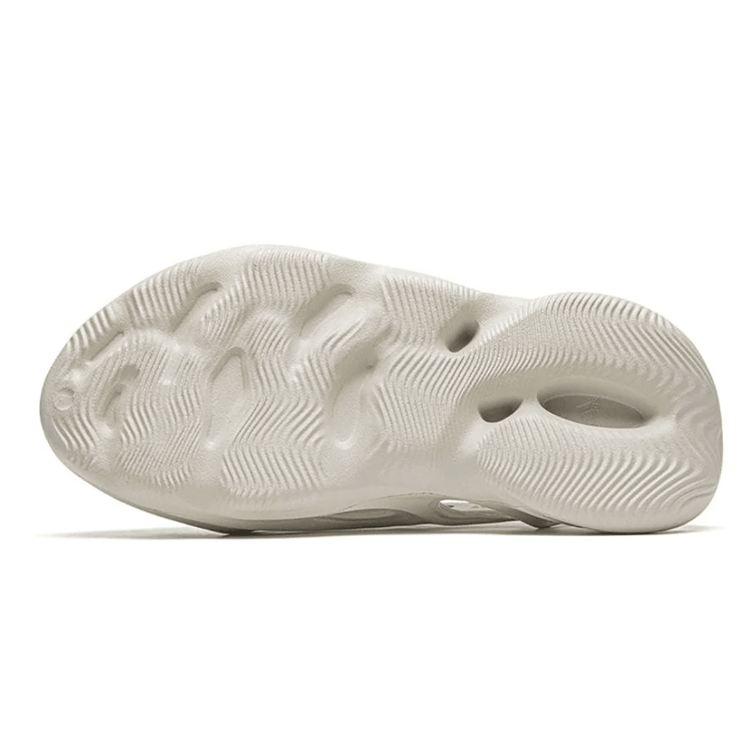 Adidas Yeezy Foam RNNR Ararat sneakers heel view