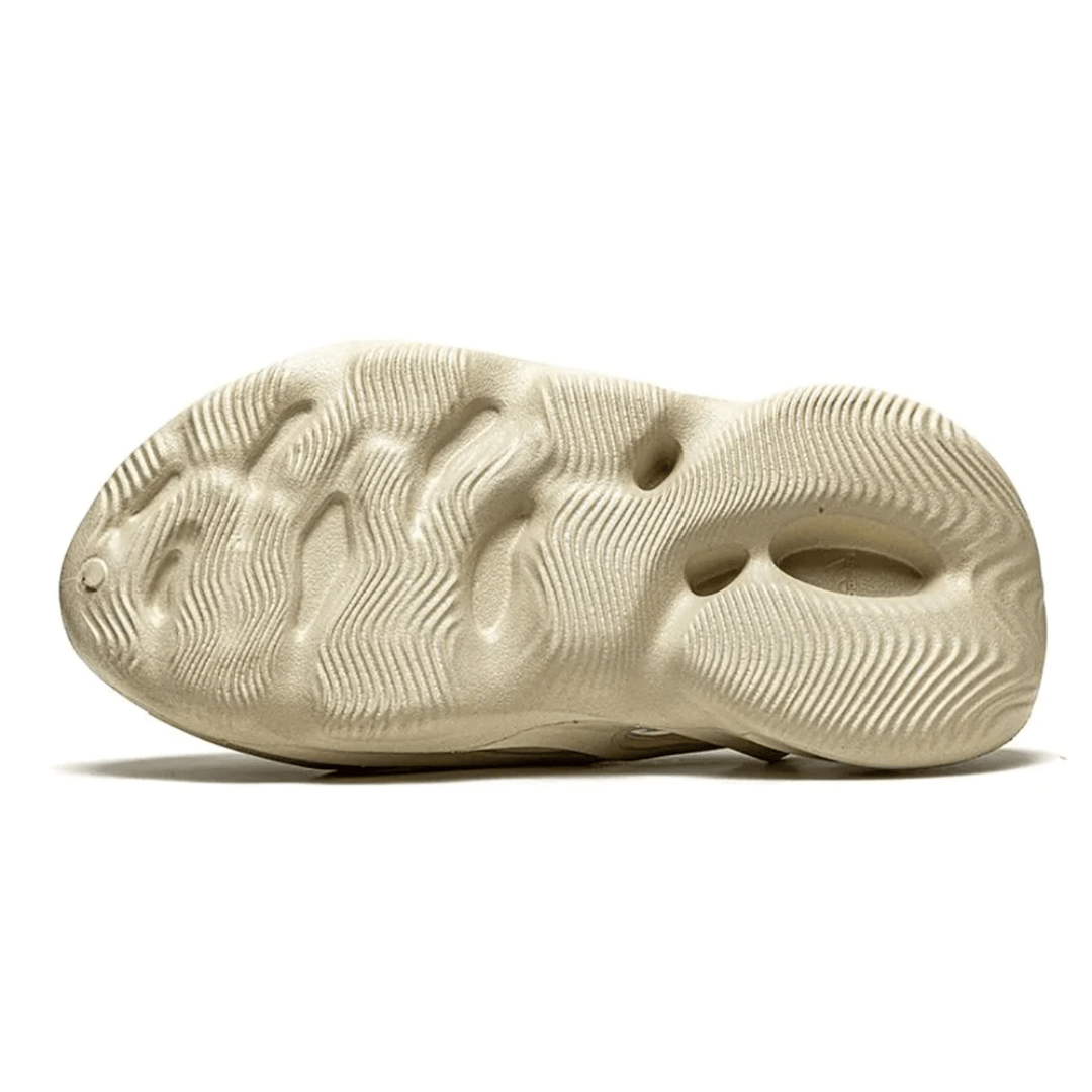 Adidas Yeezy Foam RNNR Sand sneakers heel view