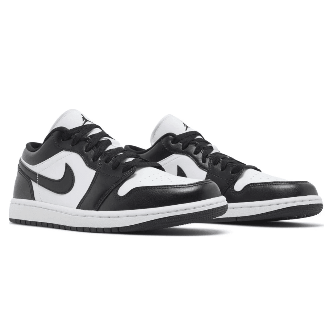 Air Jordan 1 Low Panda sneakers heel view