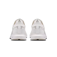 On Cloud 6 Versa Sneakers on feet Dubai