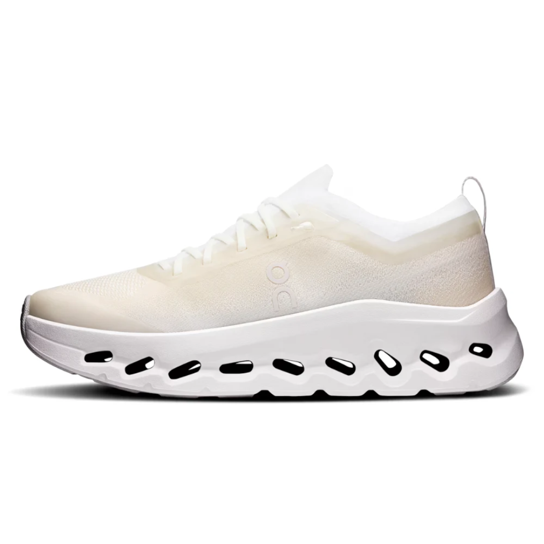 On Cloudtilt Moon ¨White | Frost¨