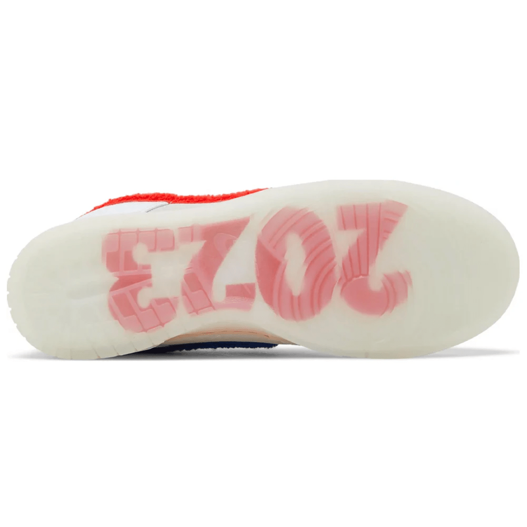 Dunk Low Year of the Rabbit White Rabbit Candy sneakers upper detail