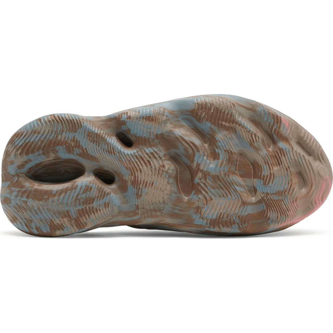 Yeezy Foam Runner MX Sand Grey shoes outsole