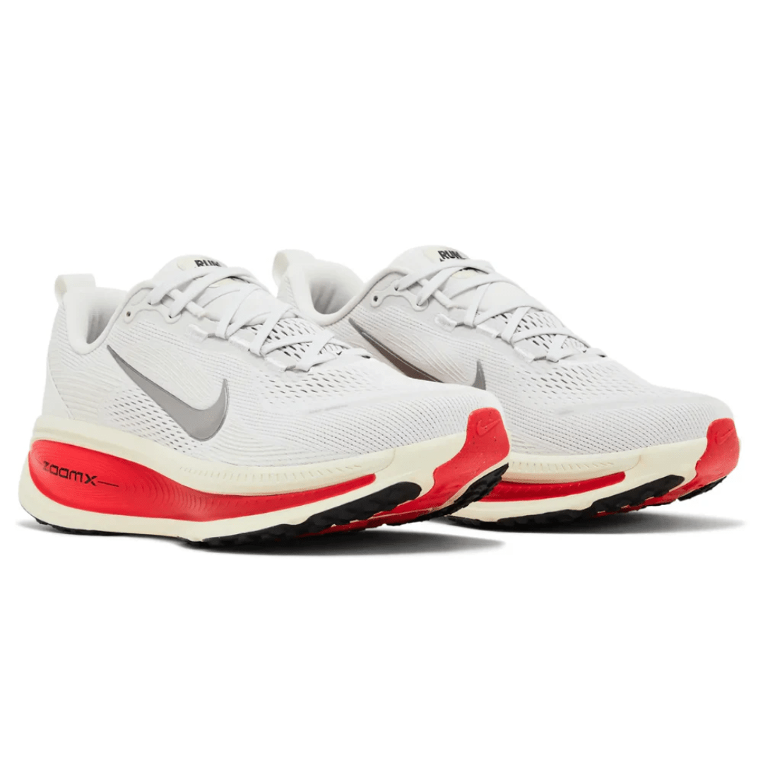 Nike Vomero 18 Platinum Tint Siren Red sneakers heel view