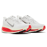 Nike Vomero 18 Platinum Tint Siren Red sneakers heel view