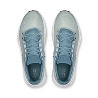 Engineered mesh upper and speed laces of On Cloudtilt