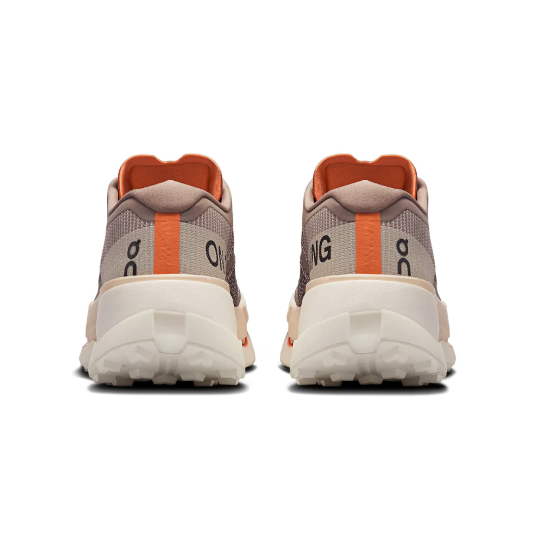 On Running Cloudultra Pro Cinder Pearl close-up detail