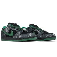 THERE Skateboards x Dunk Low SB Ultra Humanized Special Box sneakers upper detail