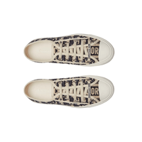WALK’N’DIOR Sneaker Blue Dior Oblique Embroidered Canvas upper detail