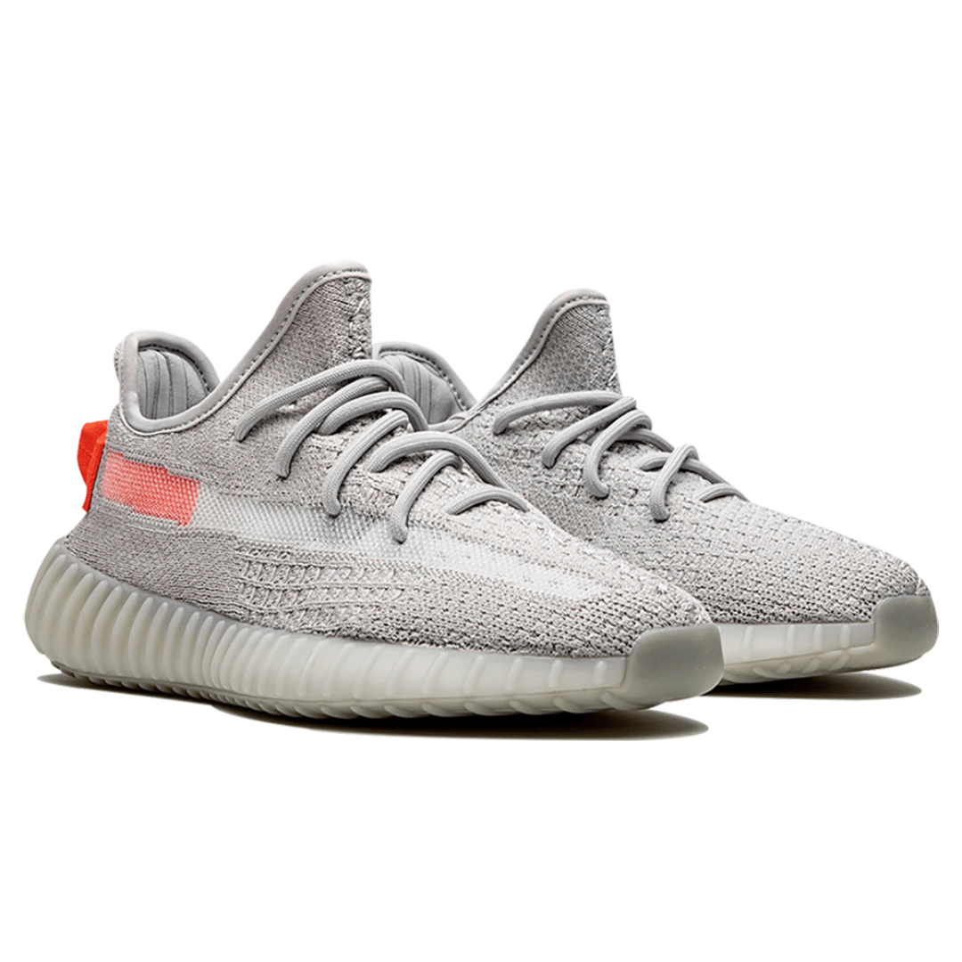Yeezy Boost 350 V2 Tail Light sneakers upper detail